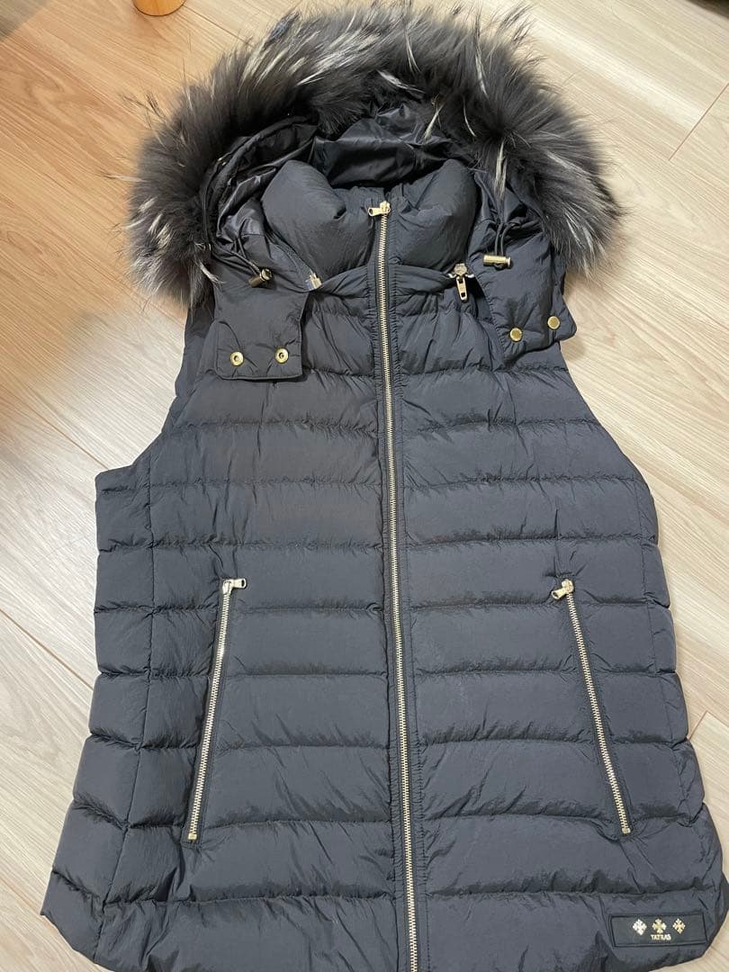 ファー付きベストダウン　タトラス　04
