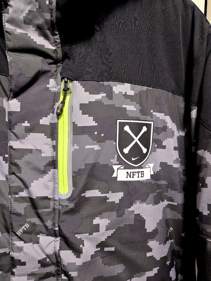 希少 美品 NIKE ナイキ NFTB 迷彩 ベンチコート サッカー フットサル
