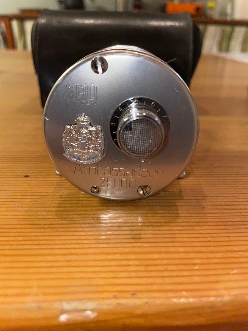 ABU Ambassadeur 2500C 【75年製】オールドアンバサダー