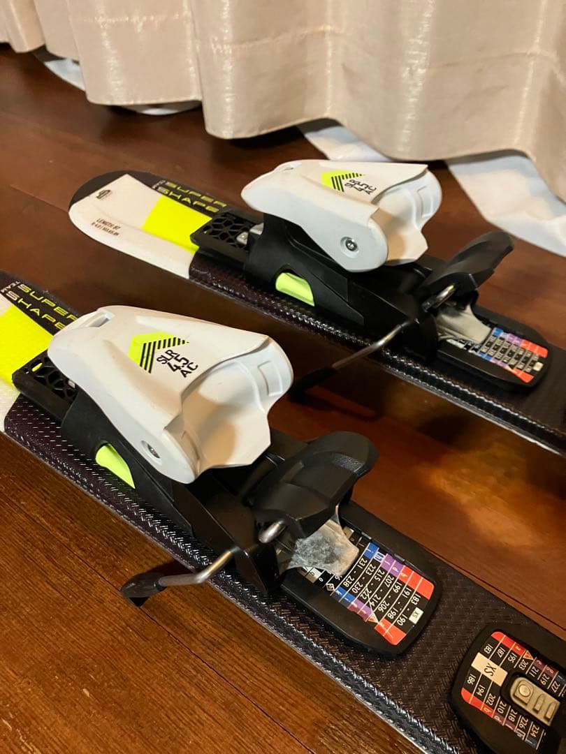 HEAD スキー板　スキーブーツ　ストック　フルセット　スワロースキー