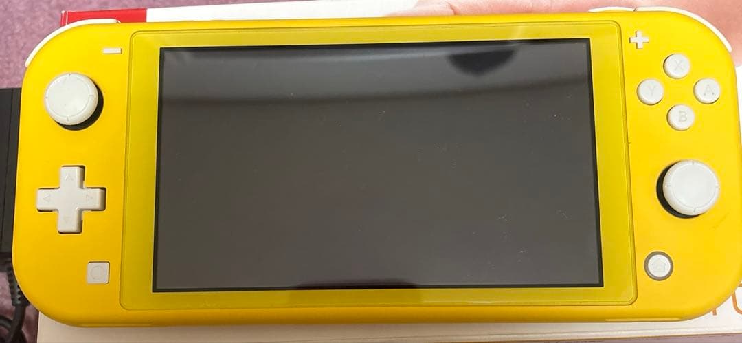 Nintendo Switch Light イエロー 本体