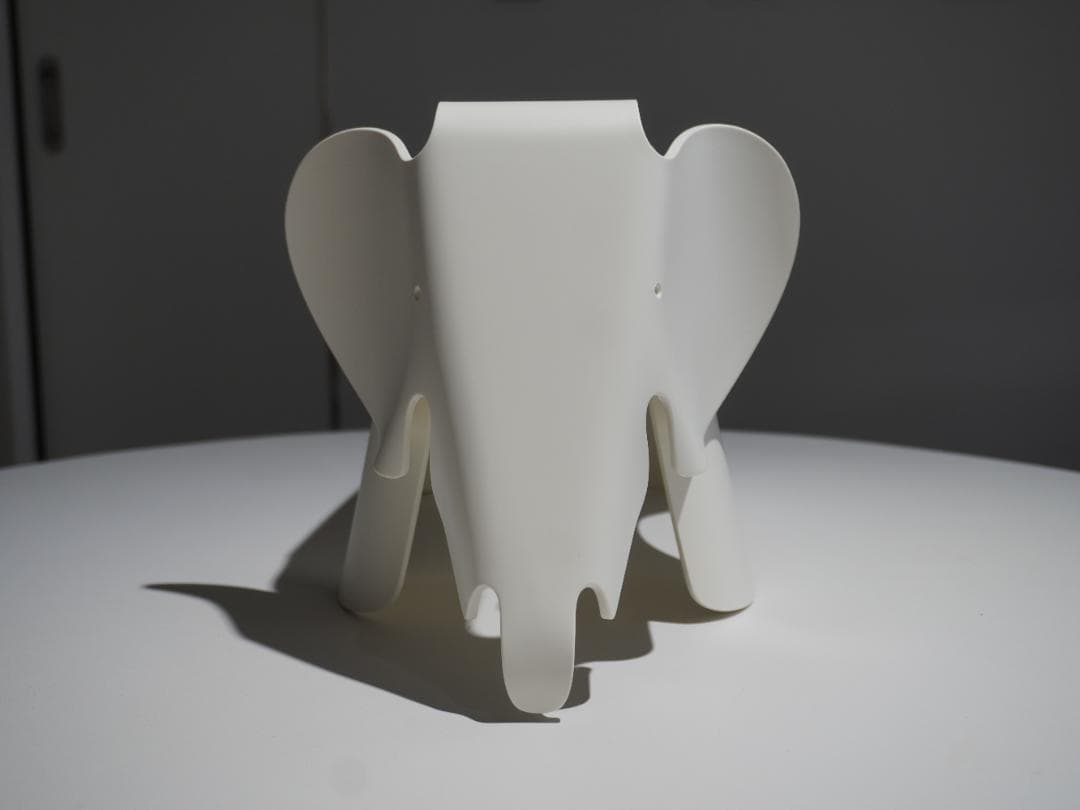 イームズ エレファント スモール