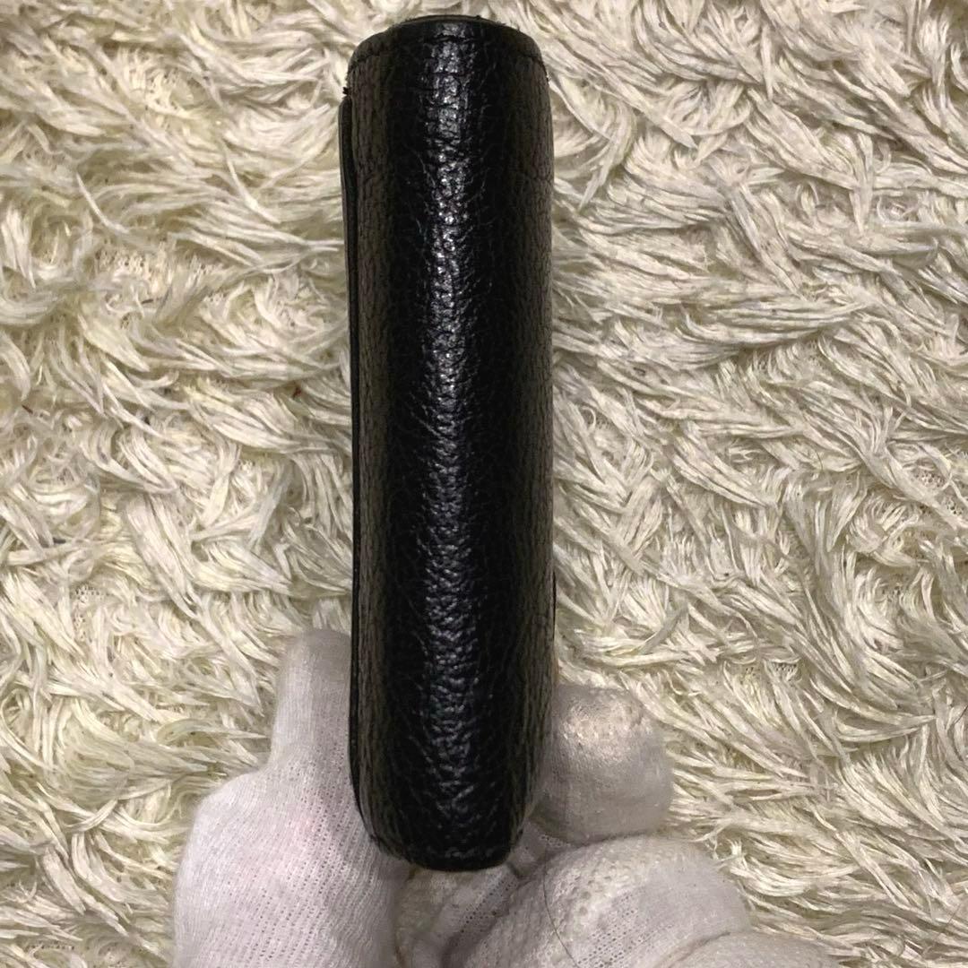 美品✨ イルビゾンテ 二つ折り財布 レザー 金ボタン 多機能 ブラック