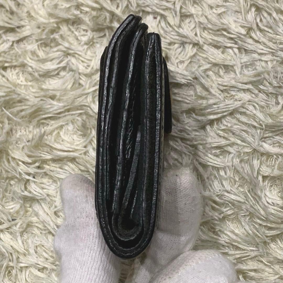 美品✨ イルビゾンテ 二つ折り財布 レザー 金ボタン 多機能 ブラック