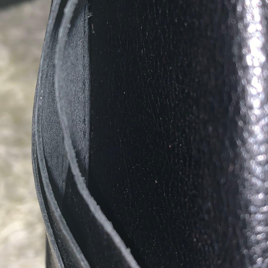 美品✨ イルビゾンテ 二つ折り財布 レザー 金ボタン 多機能 ブラック