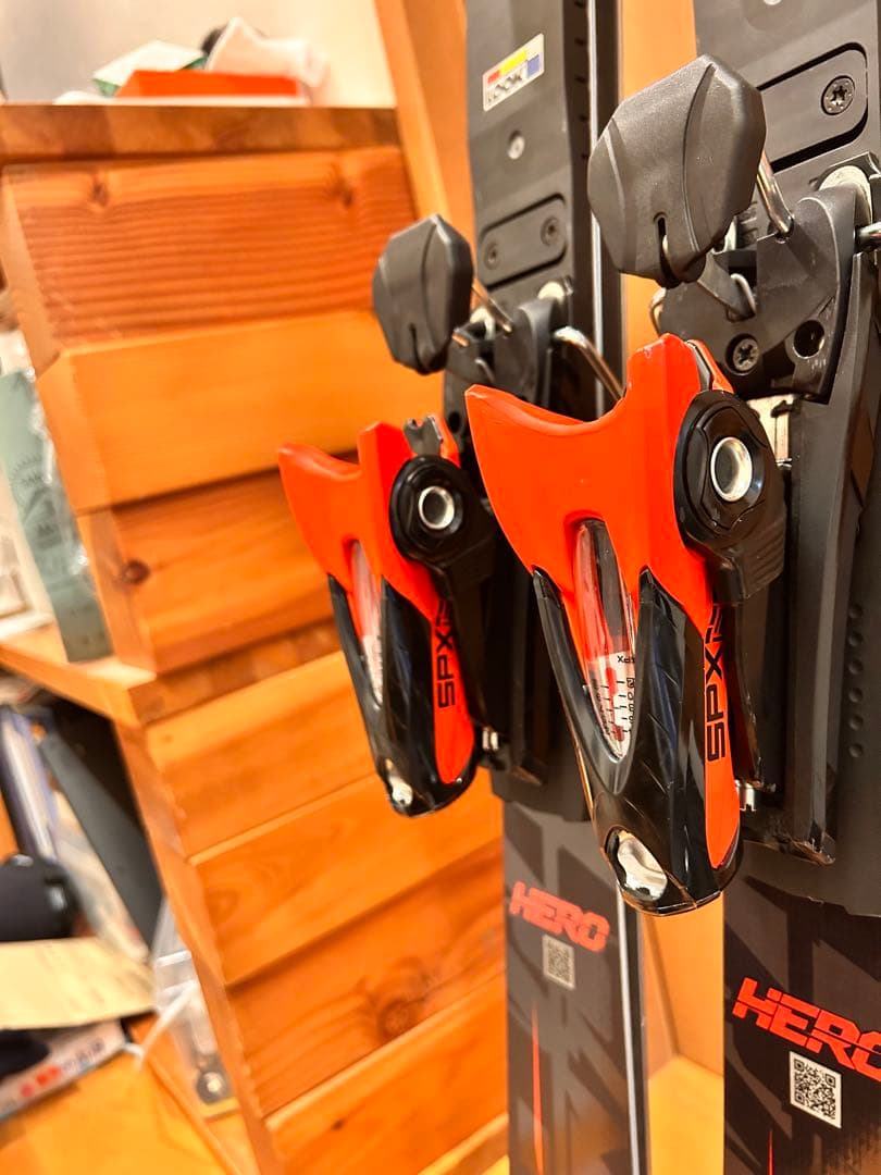 ROSSIGNOL HERO MASTER ST スキー板 使用1日半だけ