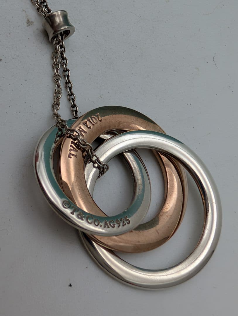 Tiffany & Co. ティファニーインターロッキングネックレス3連