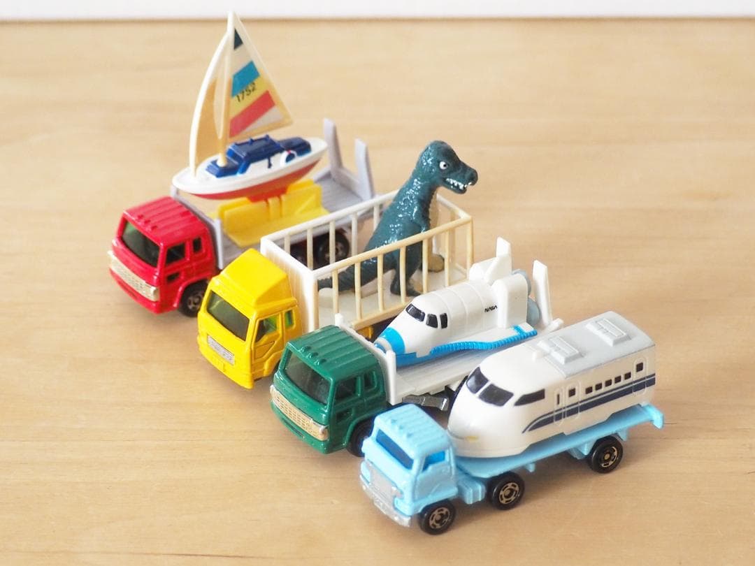 トミカギフト★ゆかいなトレーラーセット トミカ25周年限定スペシャル ミニカー