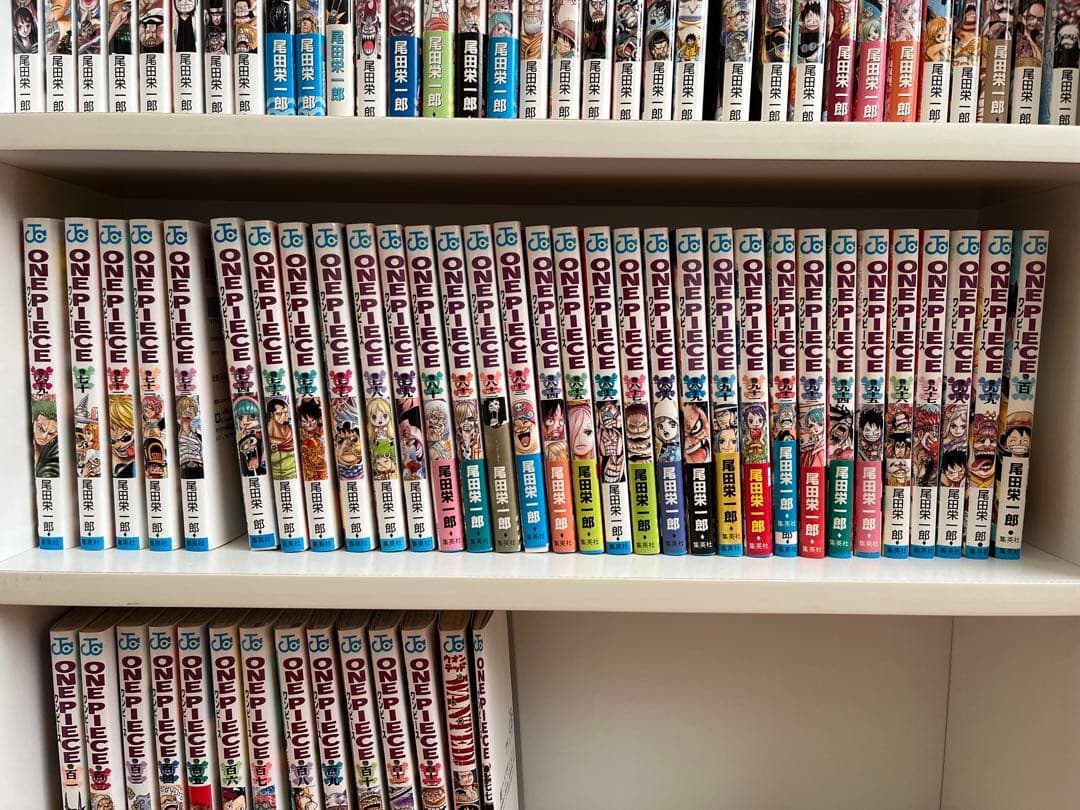 ONE PIECE ワンピース　1巻〜112巻＋関連本