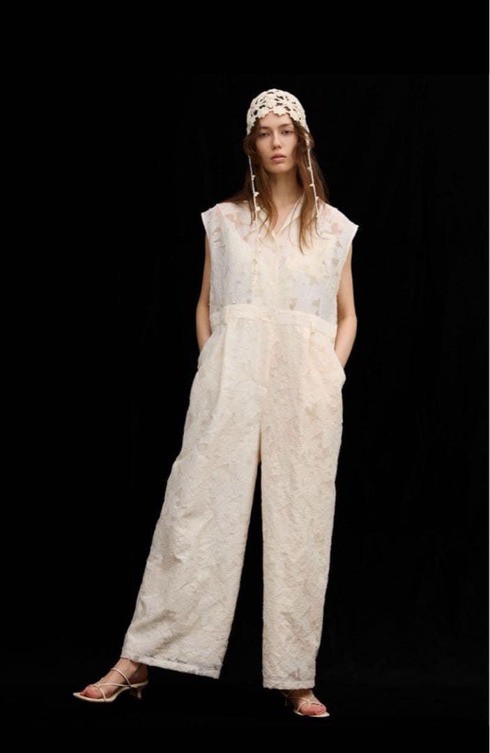 サロペット・オーバーオール・オールインワン SHEER JACQUARD TAILORED ROMPERS