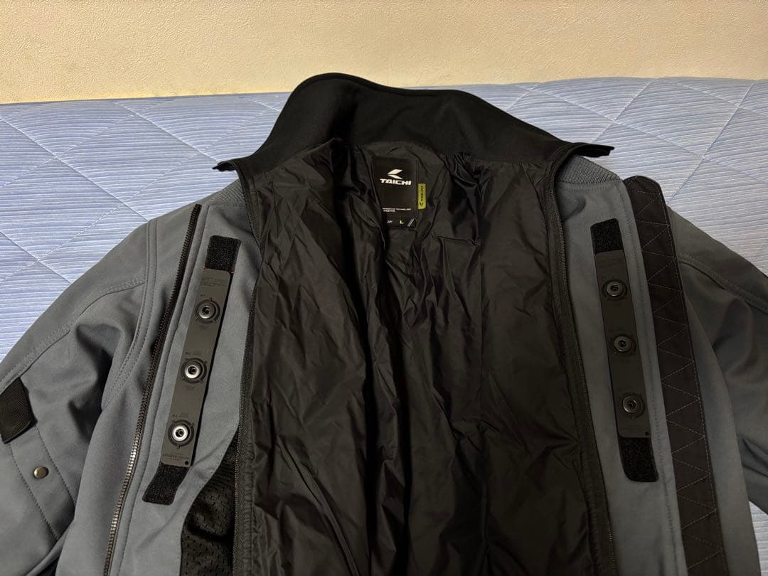 TAICHI ソフトシェルフライトジャケット L 新品