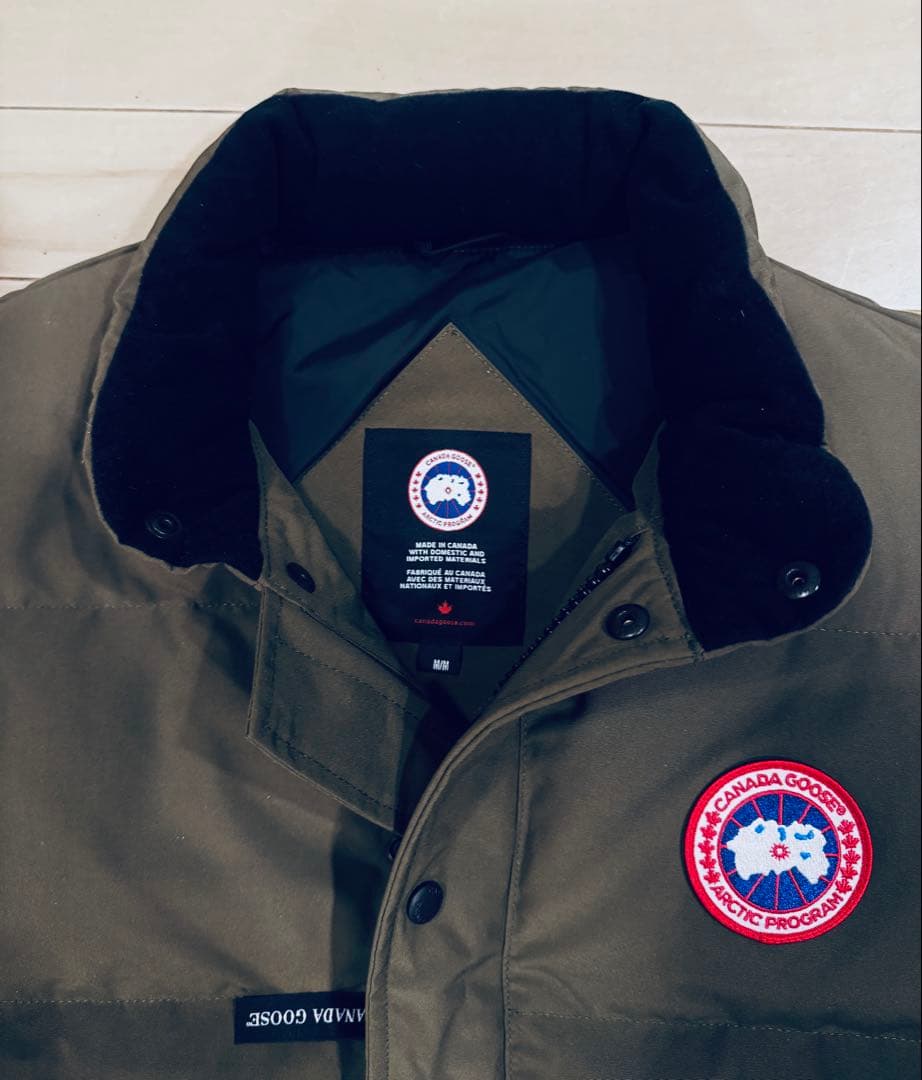 【未使用】 カナダグース ダウンベスト 製 M