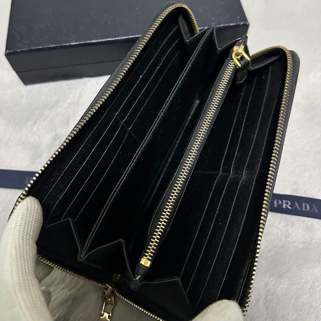PRADA プラダ　長財布　ラウンドファスナー　三角ロゴ　サフィアーノレザー