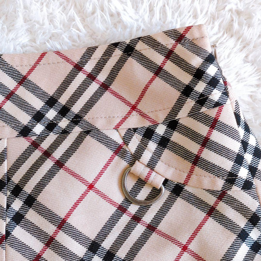 バーバリーブルーレーベル　ミニスカート　ノバチェック　フロントボタン　ベージュ