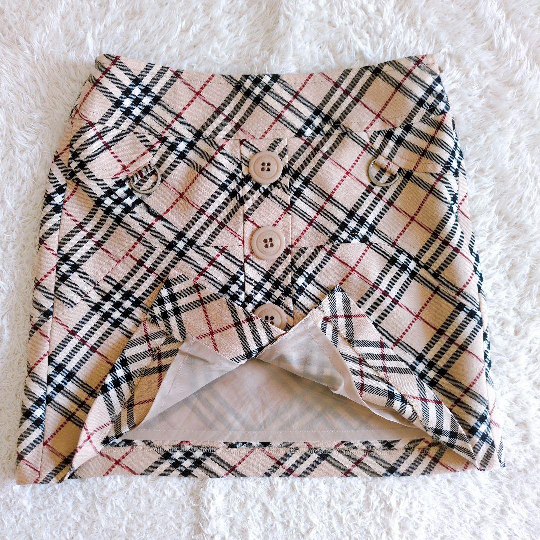 バーバリーブルーレーベル　ミニスカート　ノバチェック　フロントボタン　ベージュ