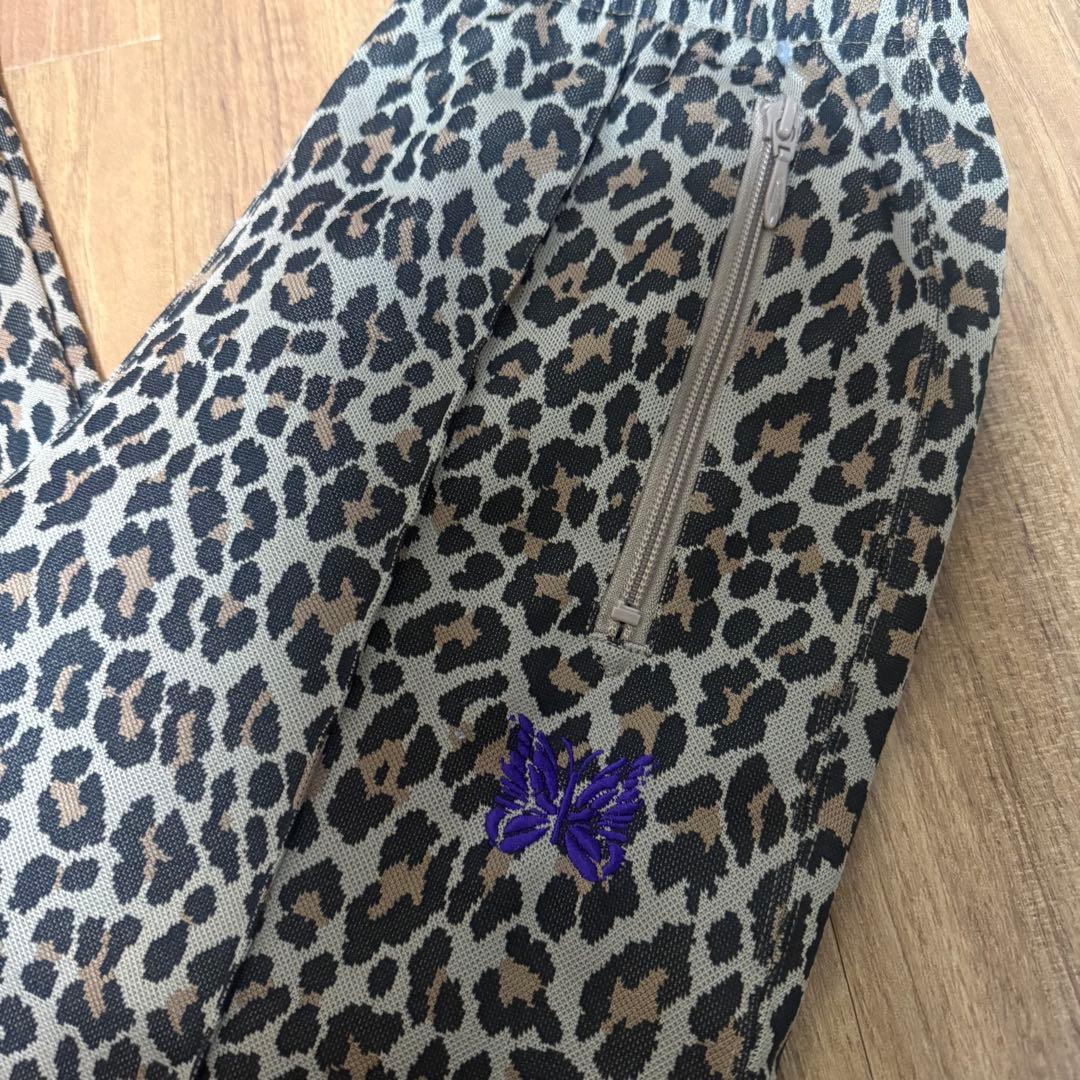 ニードル レオパード トラックパンツ