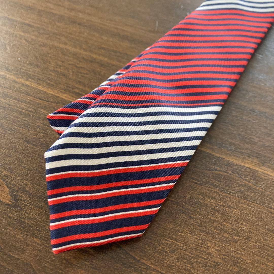 PRADAのネクタイ