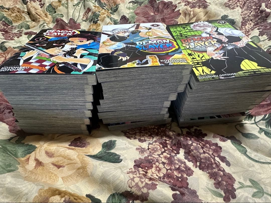 【ばぶ太郎】英語版 全巻 鬼滅の刃 全23巻 特別ボックス入り