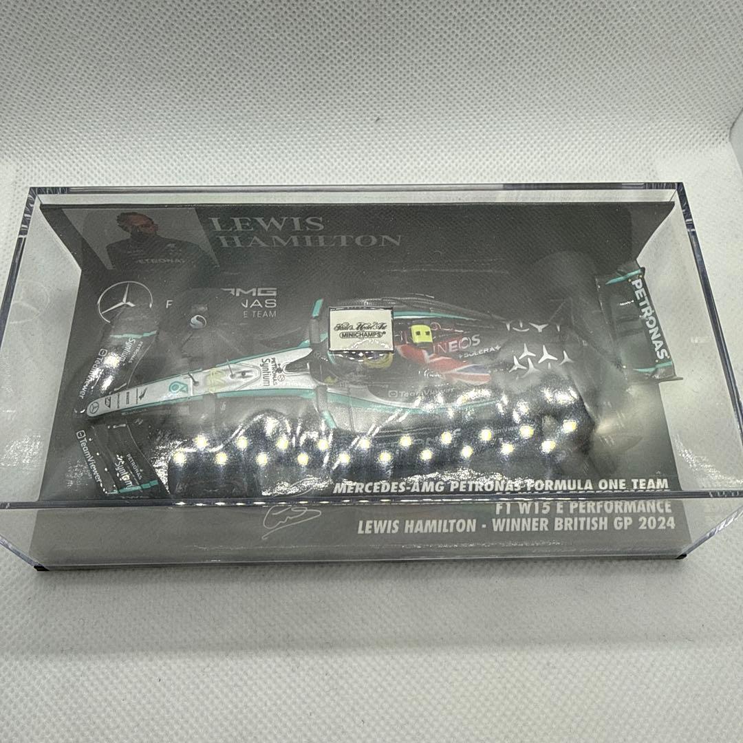 ミニチャンプス 1/43 メルセデスF1 W15 L.ハミルトン イギリスGP