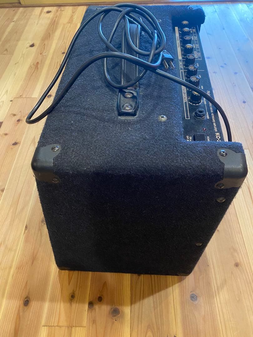 Roland KC-300 55w 4チャンネル入力付き