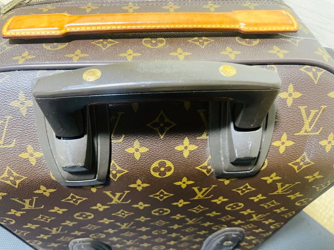 ルイ・ヴィトン キャリーケース　LOUIS VUITTON #18