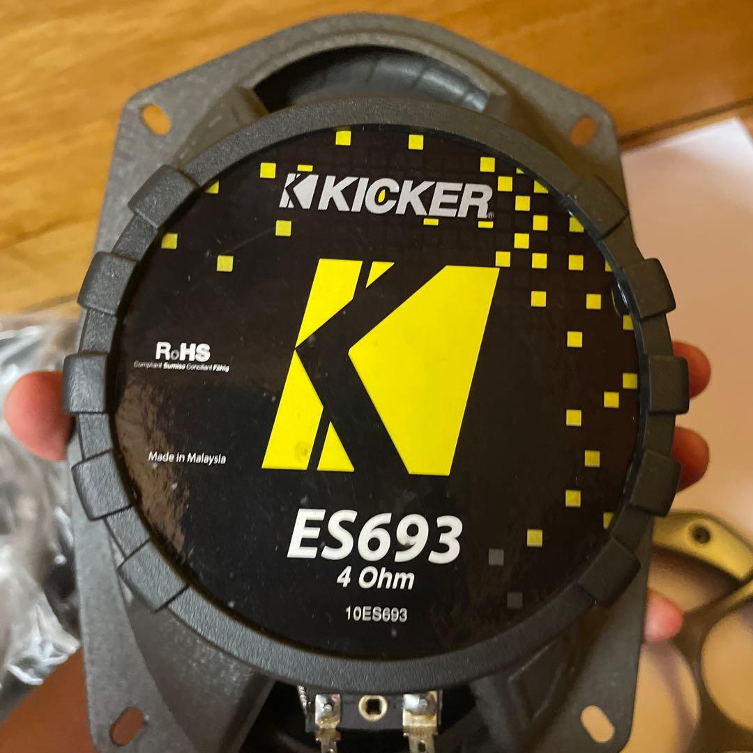 KICKER ES693 楕円スピーカー 4Ω 取り付けフレーム付き