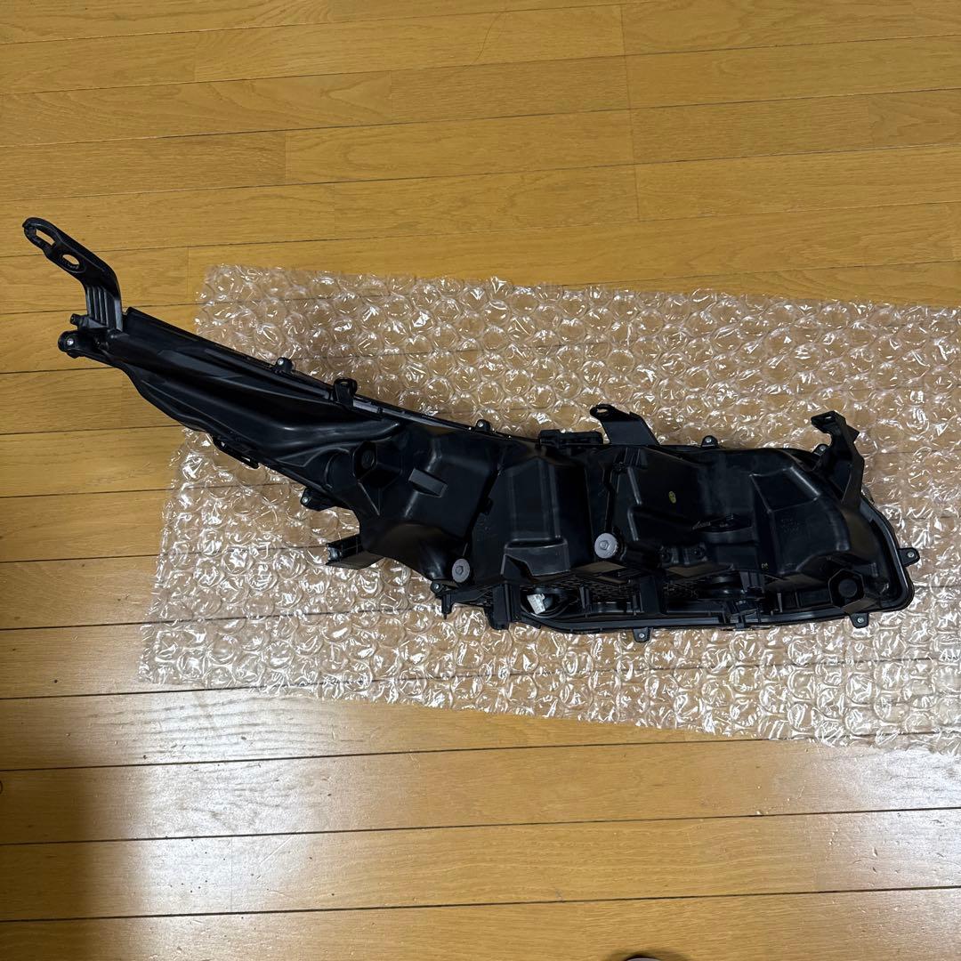 プリウス PHV LEDヘッドライト　左側