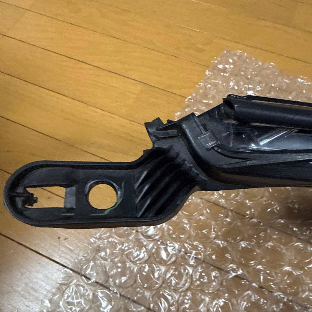 プリウス PHV LEDヘッドライト　左側