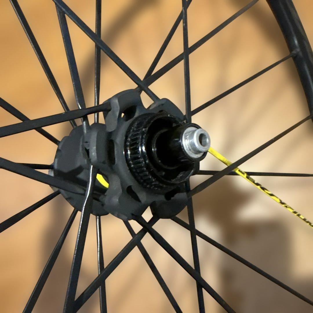 専用Mavic KSYRIUM PRO UST DISC シマノフリー
