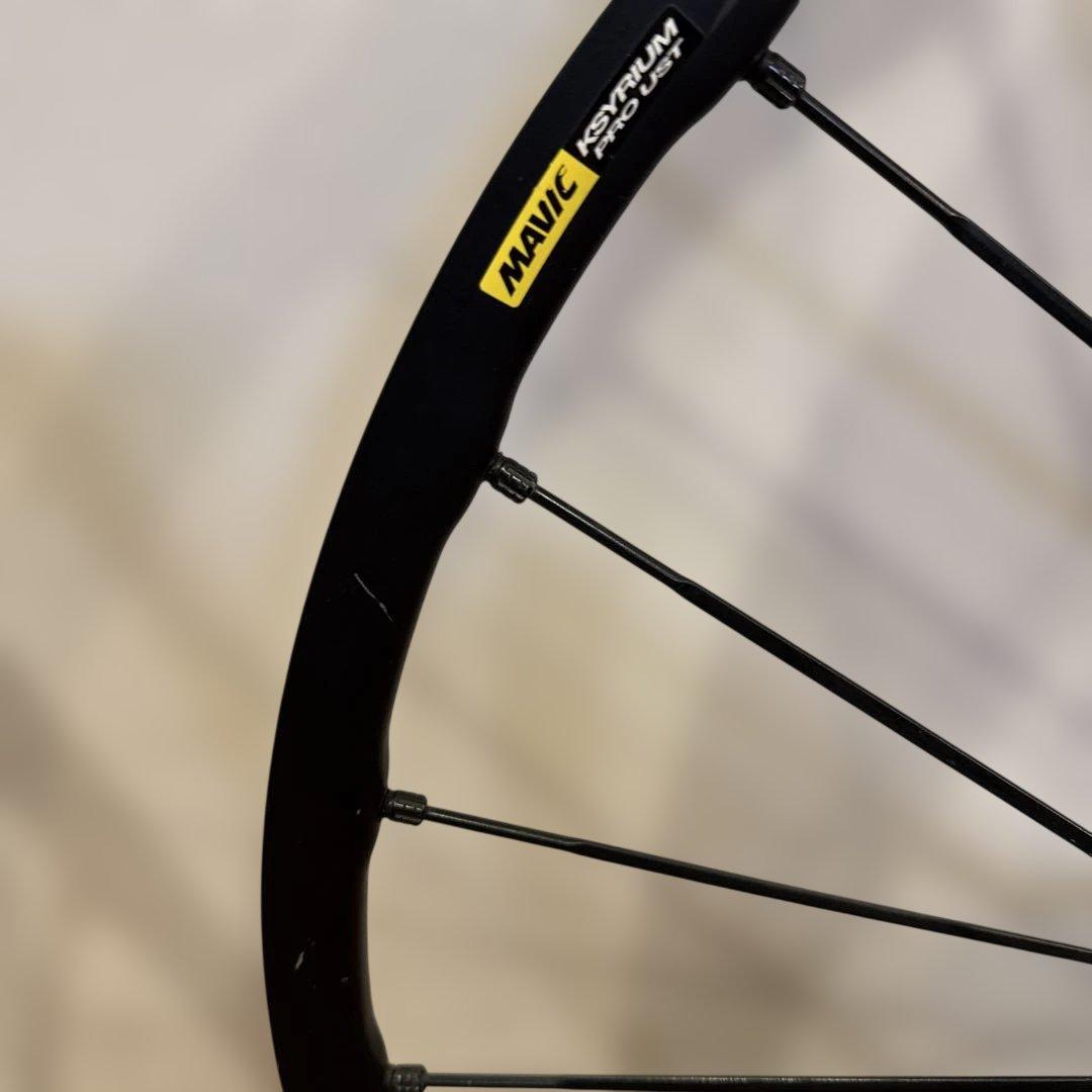 専用Mavic KSYRIUM PRO UST DISC シマノフリー