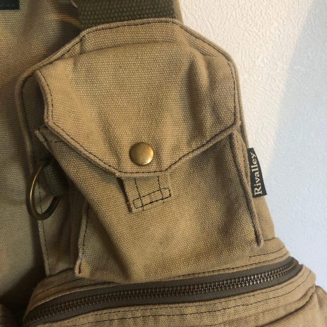 リバレイ フィッシングベスト