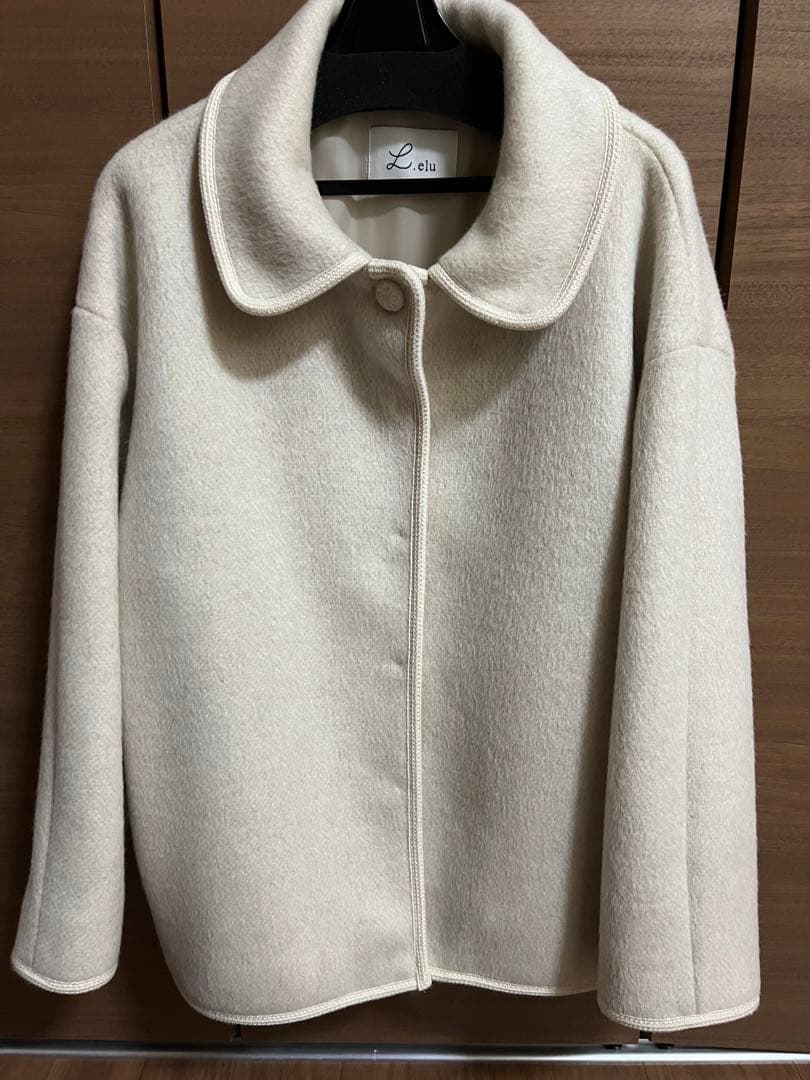 elu. エル　Ragdoll short coat / Ivory コート