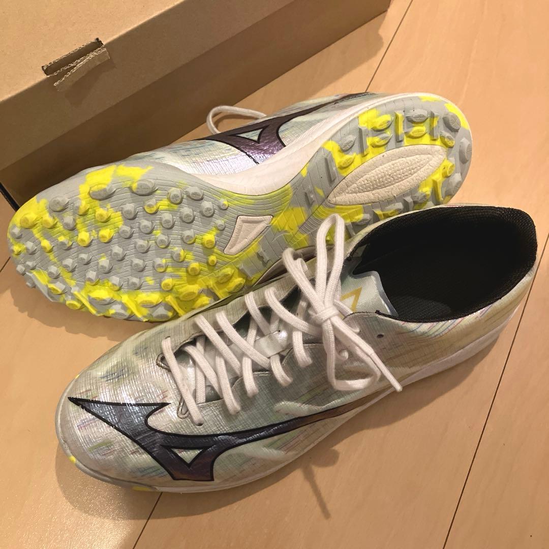 ミズノアルファ 2 ELITE AS ホワイト×シルバーイリディセント