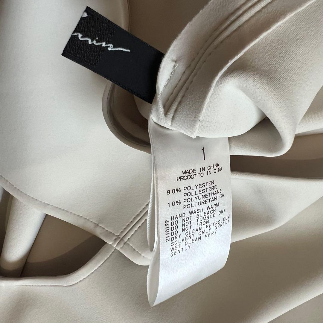 STUNNING LURE（スタニングルアー） バックVオールインワン