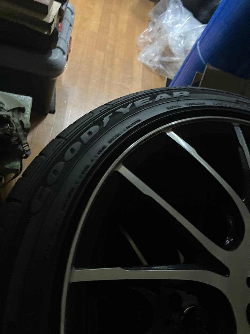 タイヤ　ホイール4本セット 215−45−17 100ピッチ