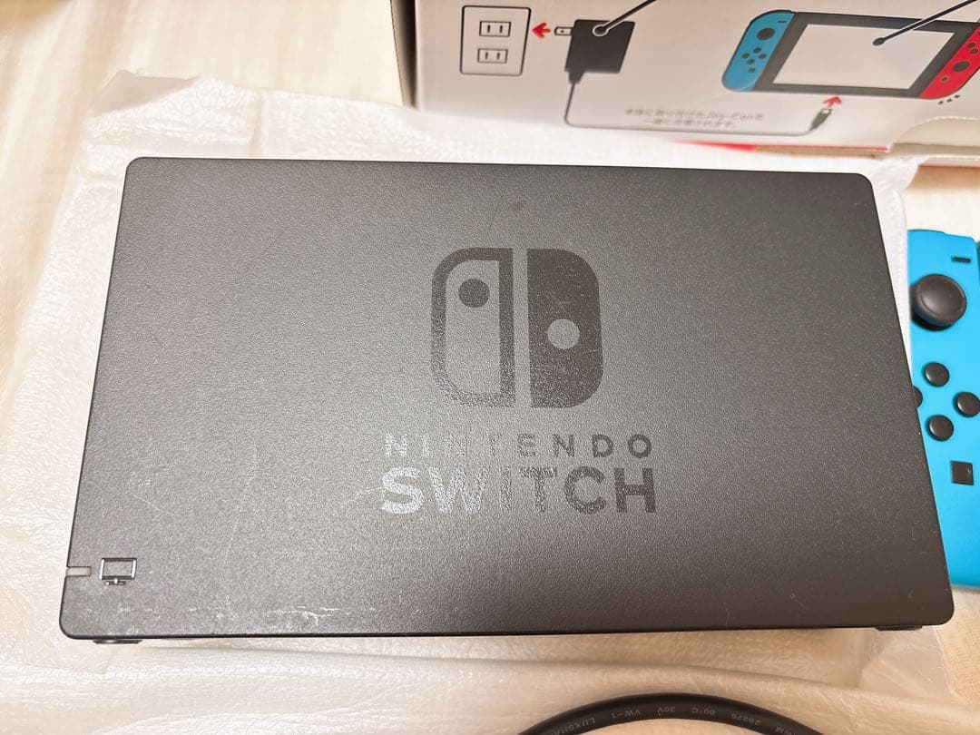 Nintendo Switch 本体 青/赤ジョイコン