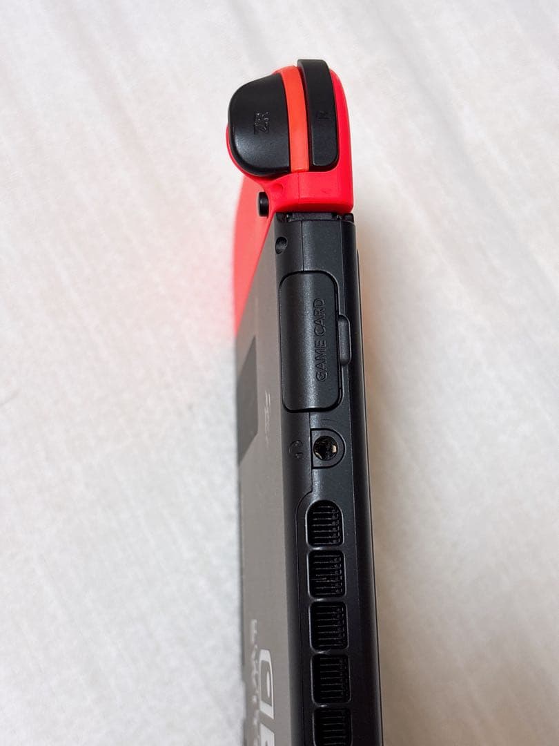 Nintendo Switch 本体 青/赤ジョイコン