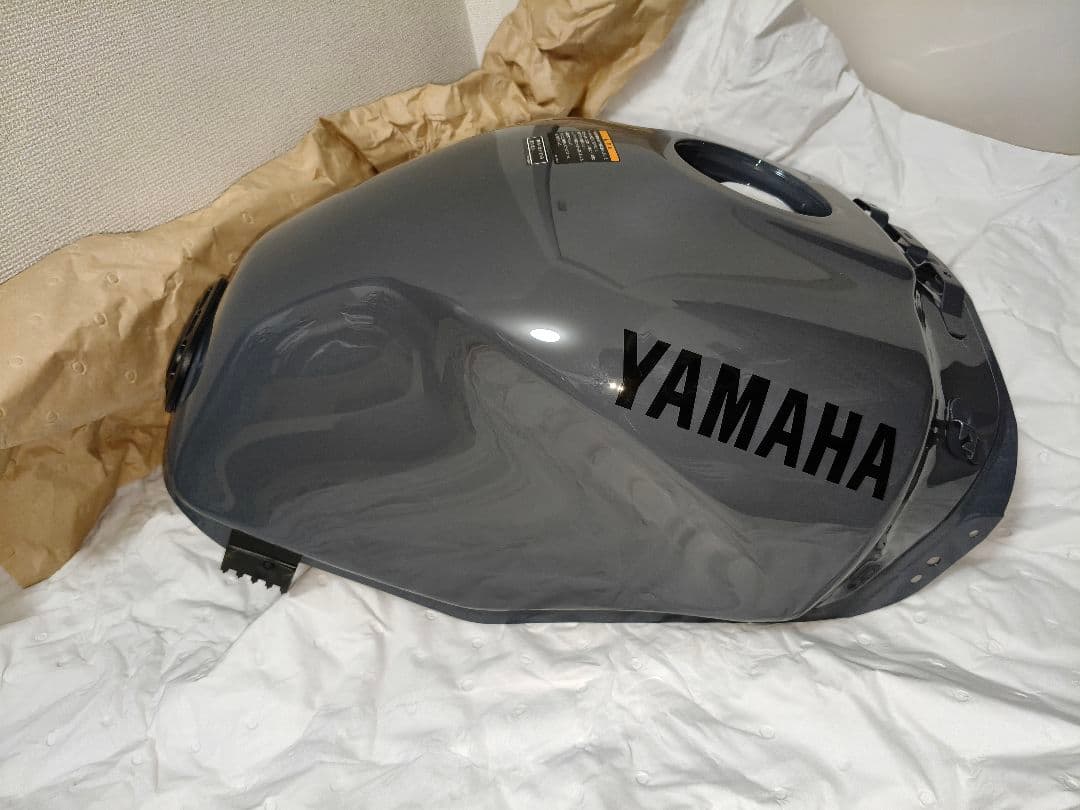 YAMAHA XSR900 GP 純正タンク