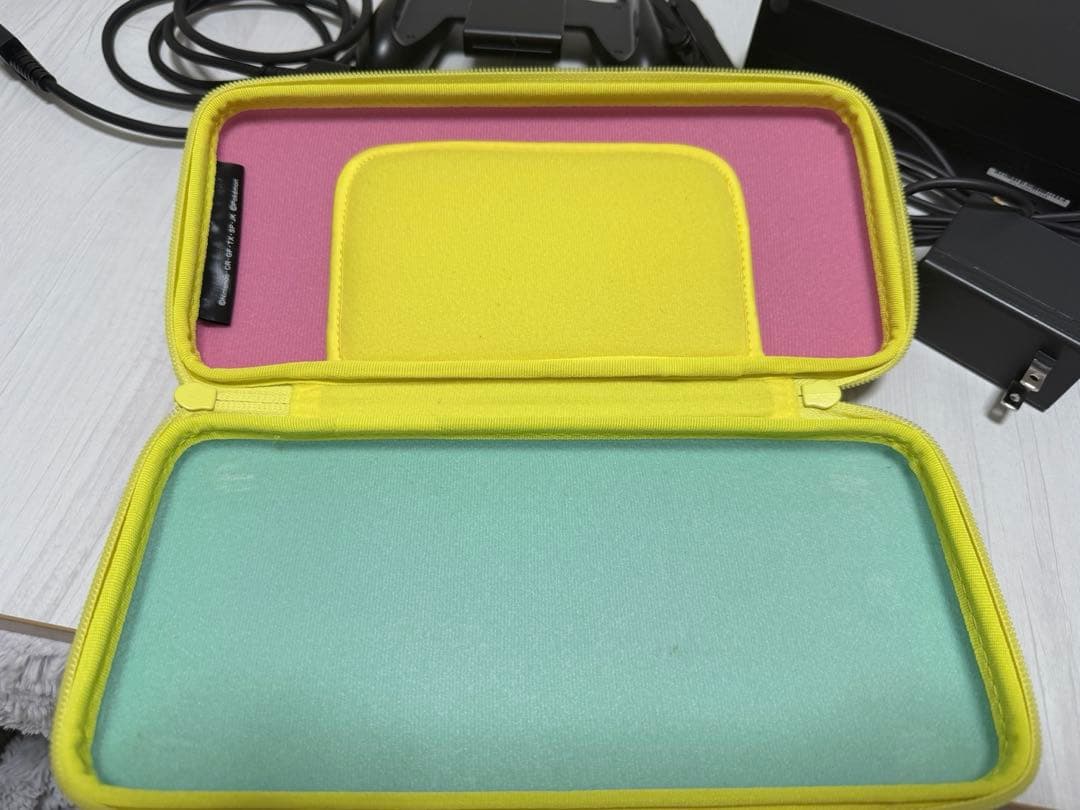 Nintendo Switch 本体、ドック、ケーブル、持ち運びケースセット