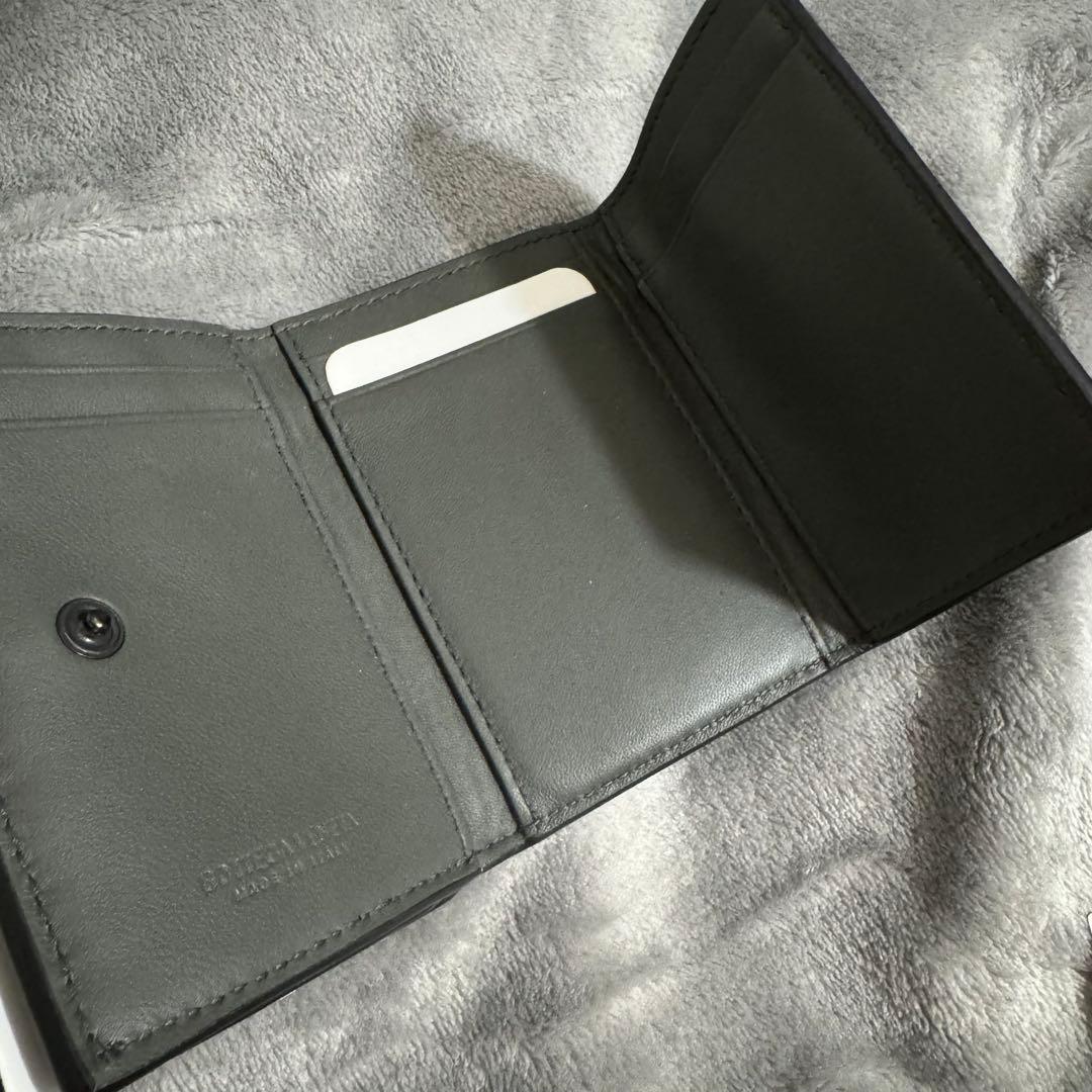 Bottega Veneta ブラック三つ折り財布