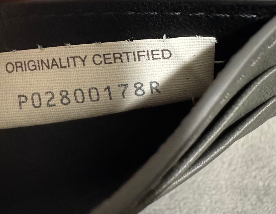 Bottega Veneta ブラック三つ折り財布