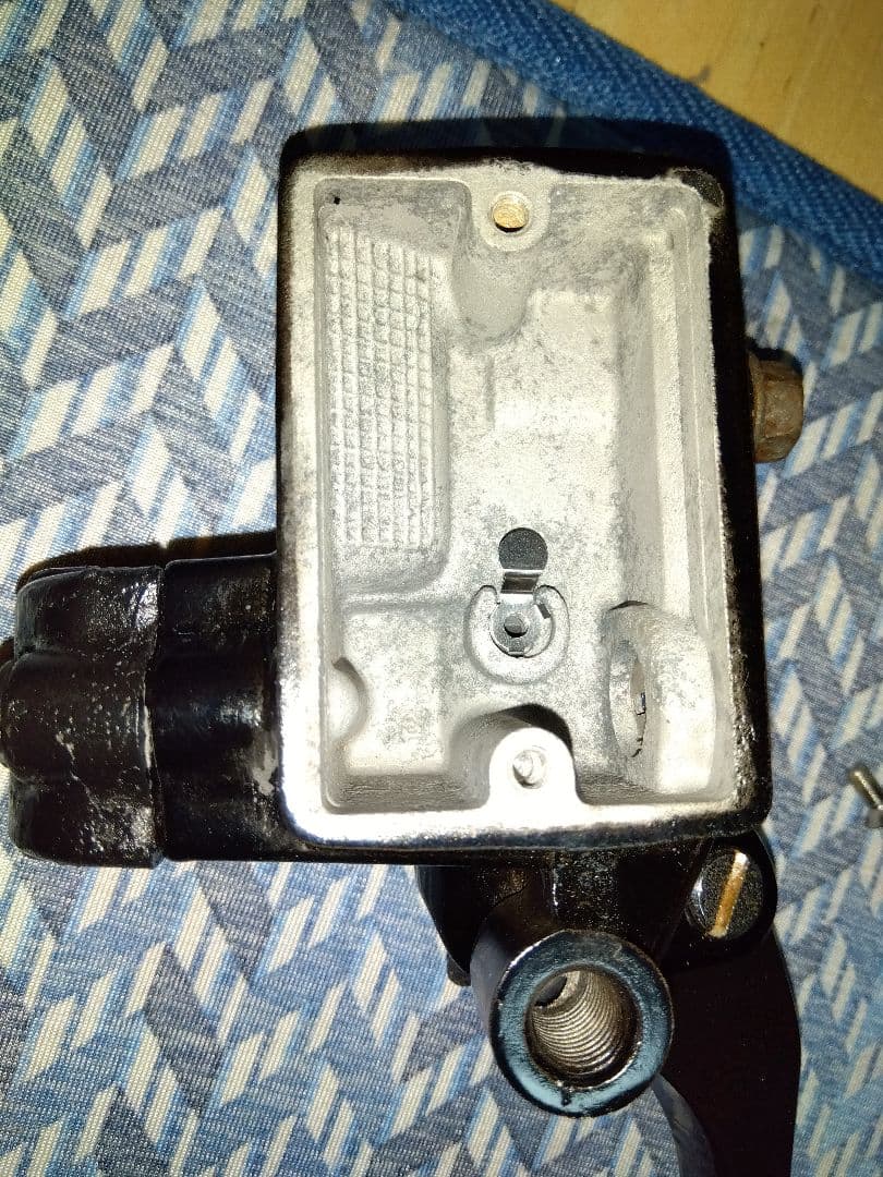 HONDA　CBX400F フロントマスターシリンダー