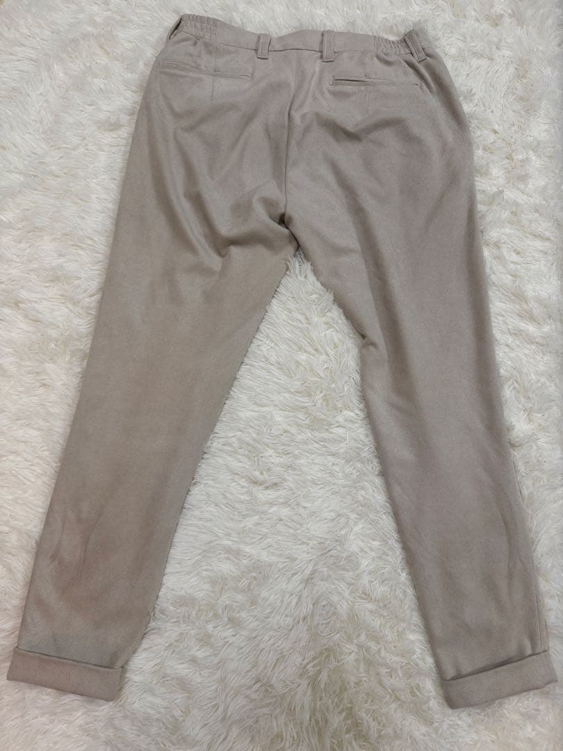 1PIU1UGUALE3 ベージュセットアップ　スーツ