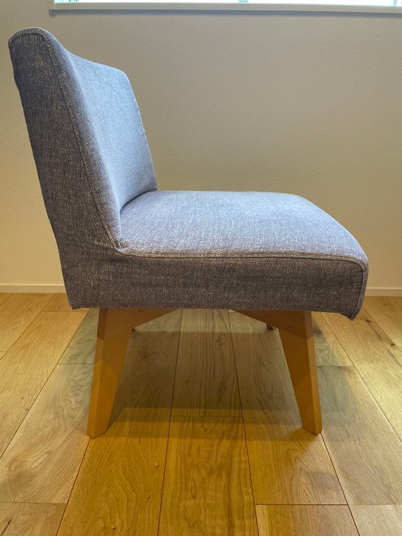 リビングハウス チェア　ラウンジチェア　Low カフェダイニング