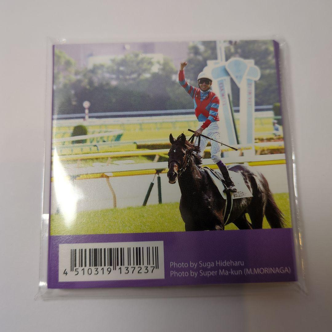 武豊　直筆サイン写真集。はがき3枚。ピンバッジ。付箋。