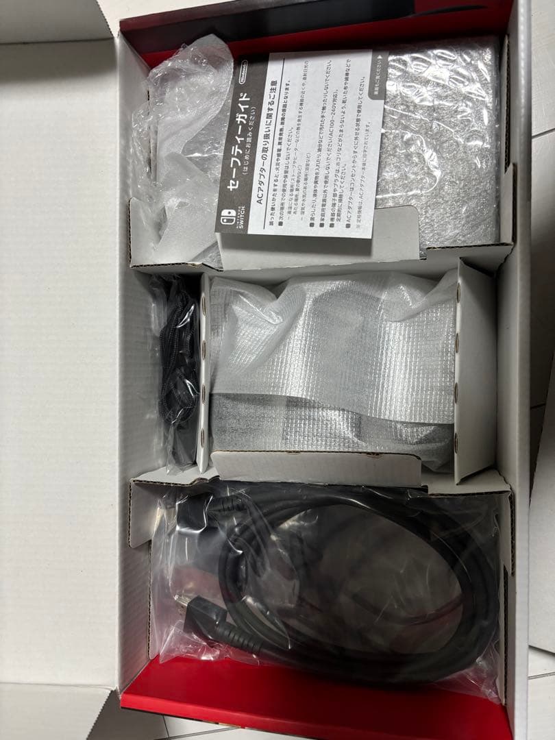 Nintendo switch 本体　任天堂　スイッチ　ネオン　ブルー　レッド