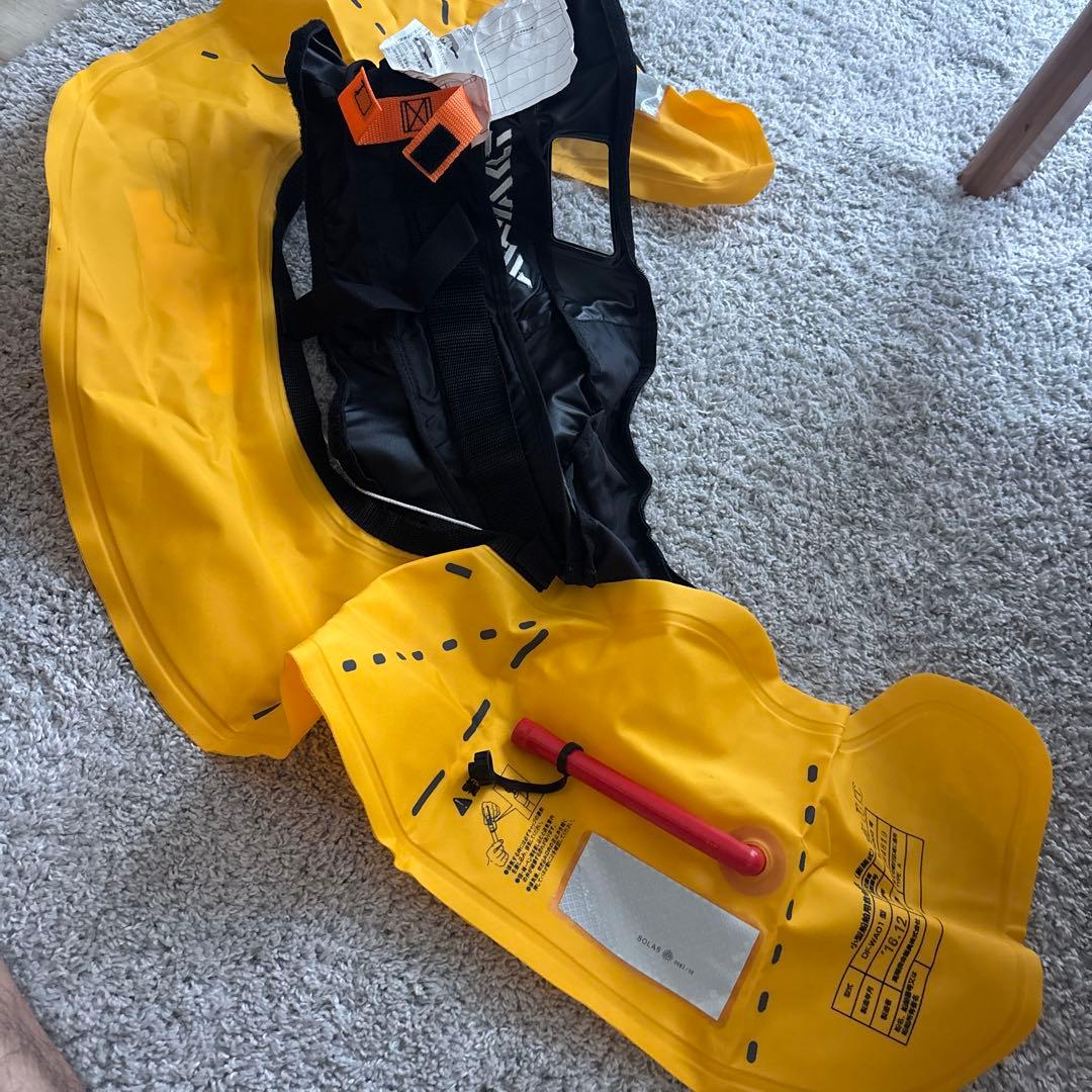 Daiwa ウエストタイプライフジャケット　DF2207 値下げ不可