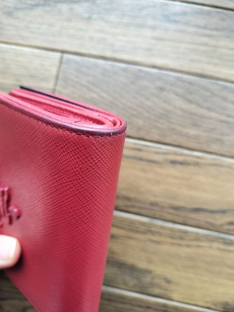 PRADA サフィアーノレザー 二つ折り財布 赤
