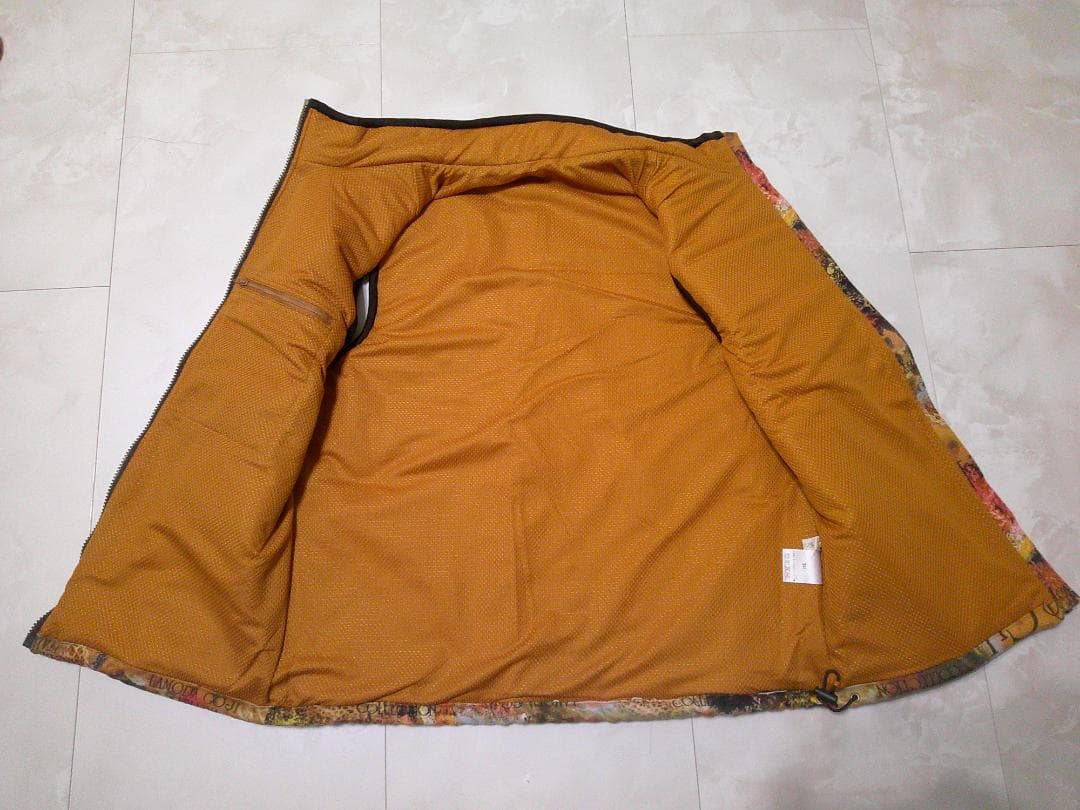 伊太利屋 ベスト 11号 綿ベスト Mサイズ 防寒 ジップベスト 総柄