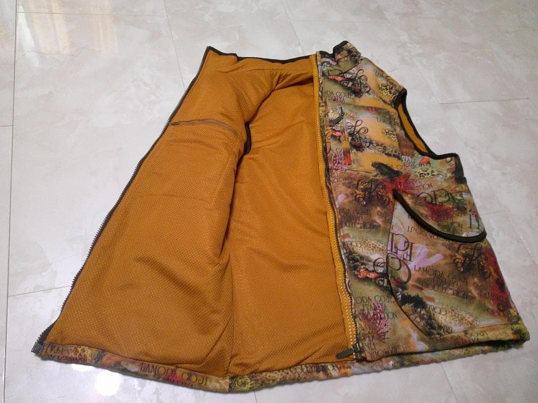 伊太利屋 ベスト 11号 綿ベスト Mサイズ 防寒 ジップベスト 総柄